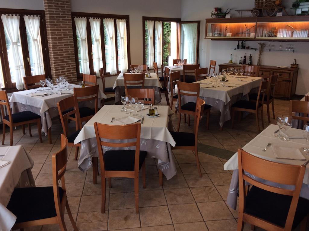 Hotel Rural Los Roturos Maestu エクステリア 写真