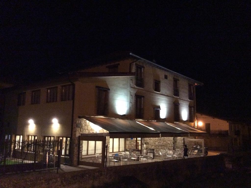 Hotel Rural Los Roturos Maestu エクステリア 写真